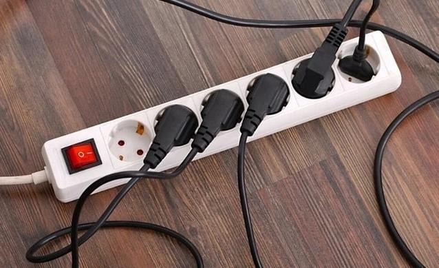 Cảnh báo 'khẩn' đến các gia đình đang sử dụng ổ cắm điện kéo dài