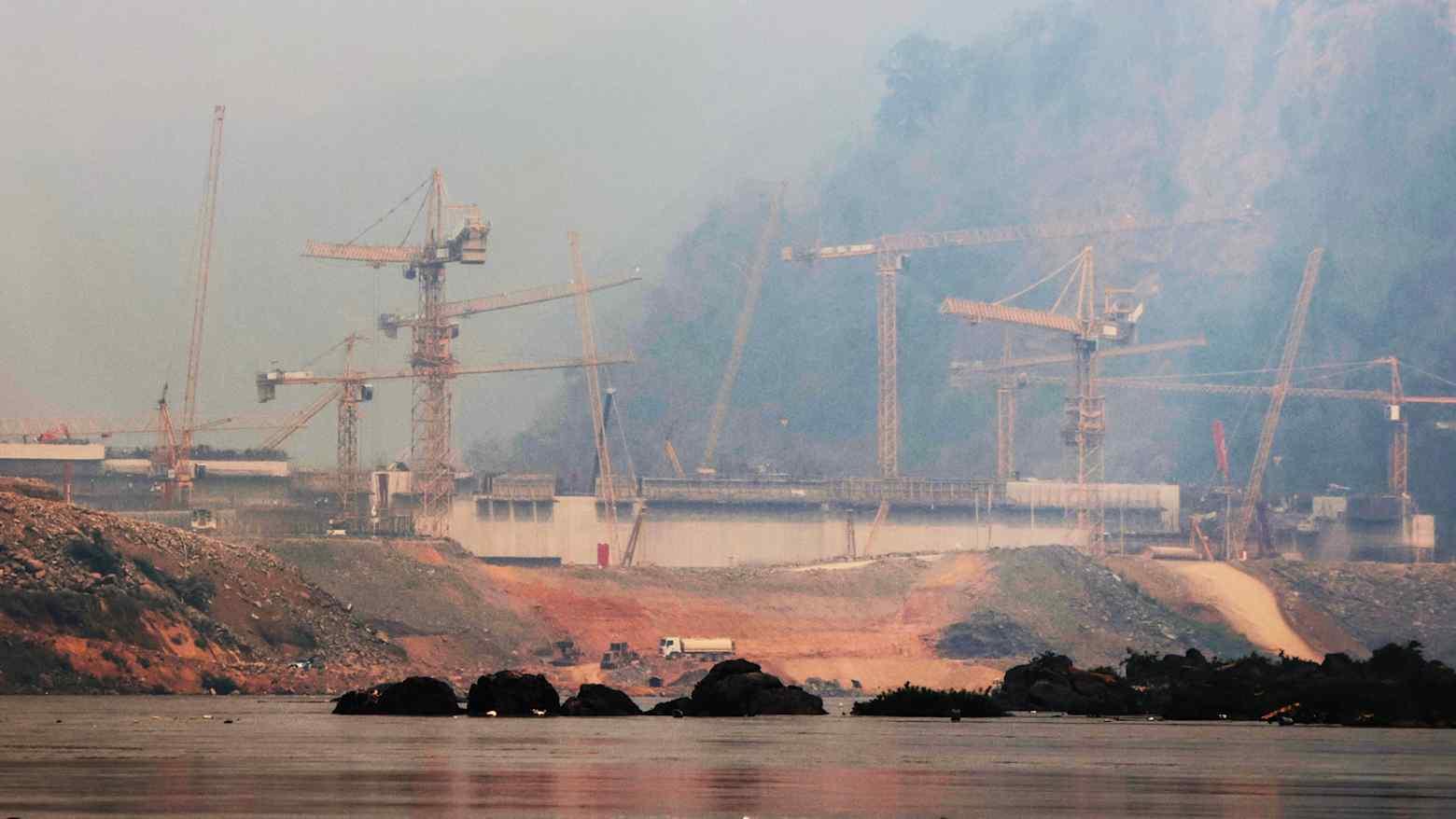 Di dời người dân để triển khai dự án đập thủy điện trị giá 92.000 tỷ đồng, nhà thầu Trung Quốc đảm nhiệm xây dựng