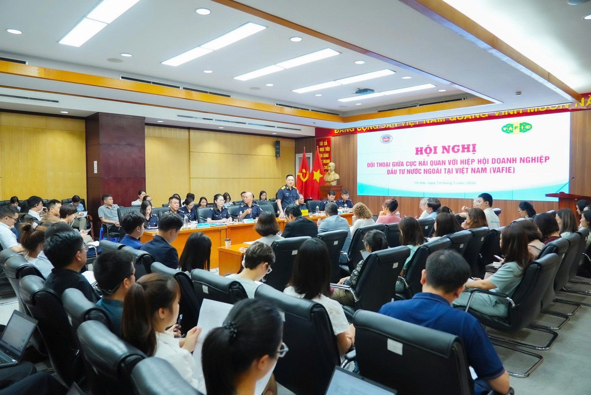 Cục Hải quan gặp mặt đối thọai, tháo gỡ vướng mắc với doanh nghiệp FDI
