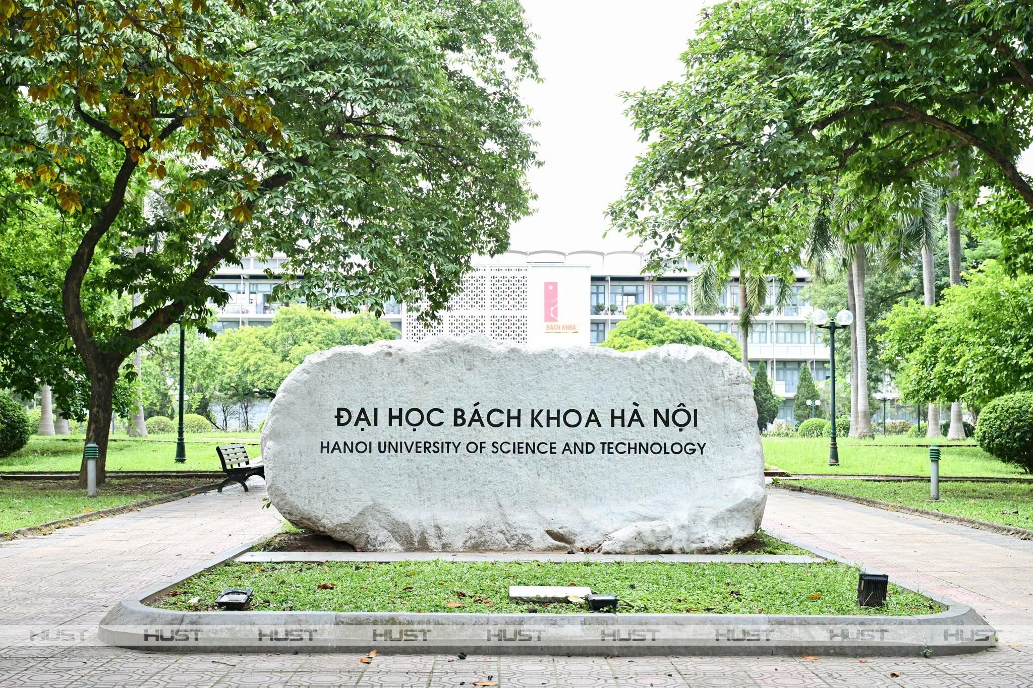 Ngôi trường được mệnh danh là 'đại học khó ra trường nhất Việt Nam' nhưng 95% sinh viên ra trường được 'săn đón', thu nhập lên tới 50 triệu/tháng