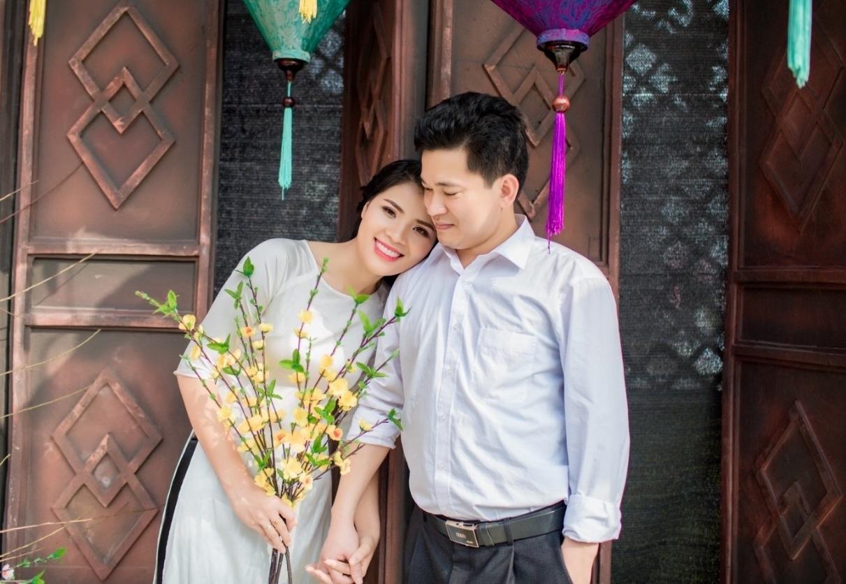 Giáo sư trẻ Việt Nam có vợ là Hoa hậu Quốc tế, từ chối ở lại Nhật Bản để về nước ươm mầm tri thức, hiện công tác tại Đại học hàng đầu Việt Nam và xếp hạng 360 thế giới