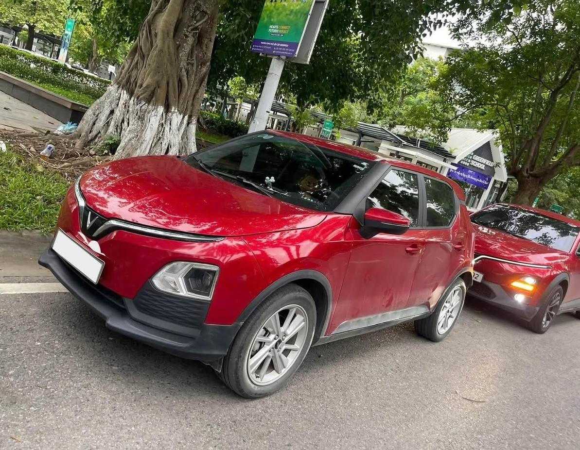 Sau 3 năm và chạy 320.000km, chủ xe VinFast VF 5 nói thật về độ chai pin, tuyên bố thêm về quãng đường thực tế so với hình dung ban đầu Sau 3 năm và chạy 320.000km, chủ xe VinFast VF 5 nói thật về độ chai pin, tuyên bố thêm về quãng đường thực tế so với hình dung ban đầu