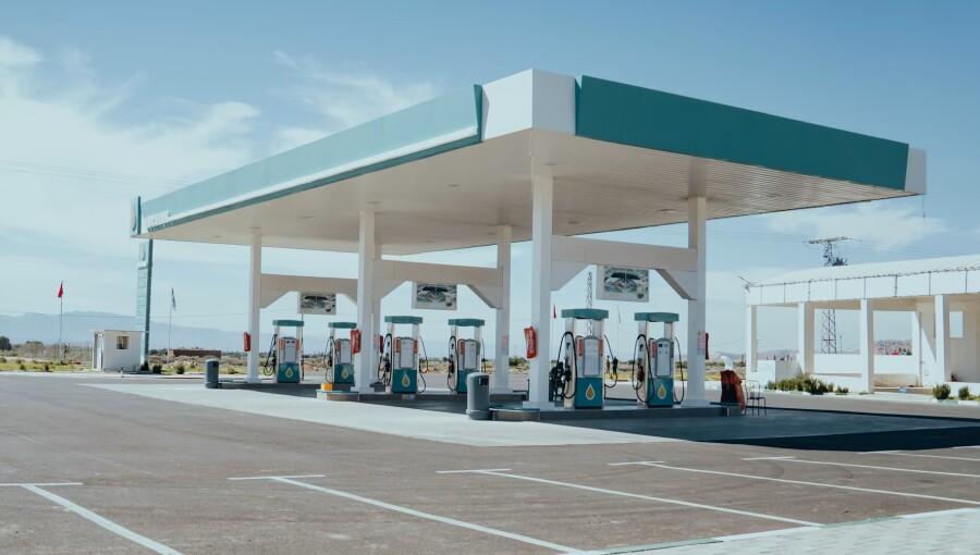 Campuchia bất ngờ đóng cửa 2.000 trạm xăng, chuyện gì xảy ra?