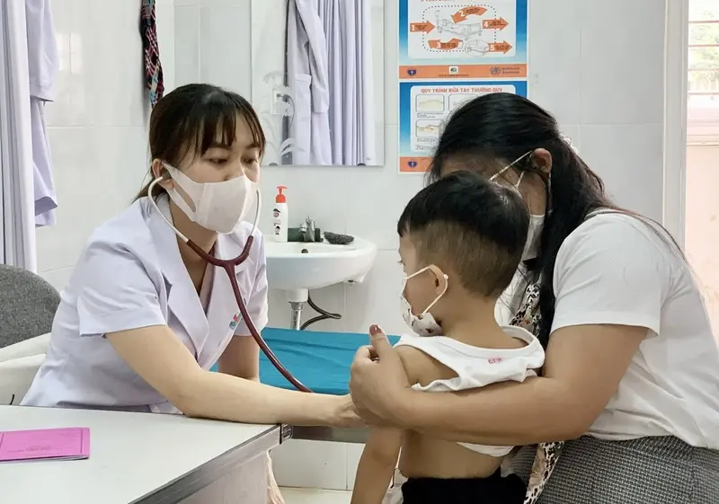 Báo động dịch tay chân miệng bùng phát đầu năm 2026: Số ca mắc tăng gấp 5 lần Báo động dịch tay chân miệng bùng phát đầu năm 2026: Số ca mắc tăng gấp 5 lần