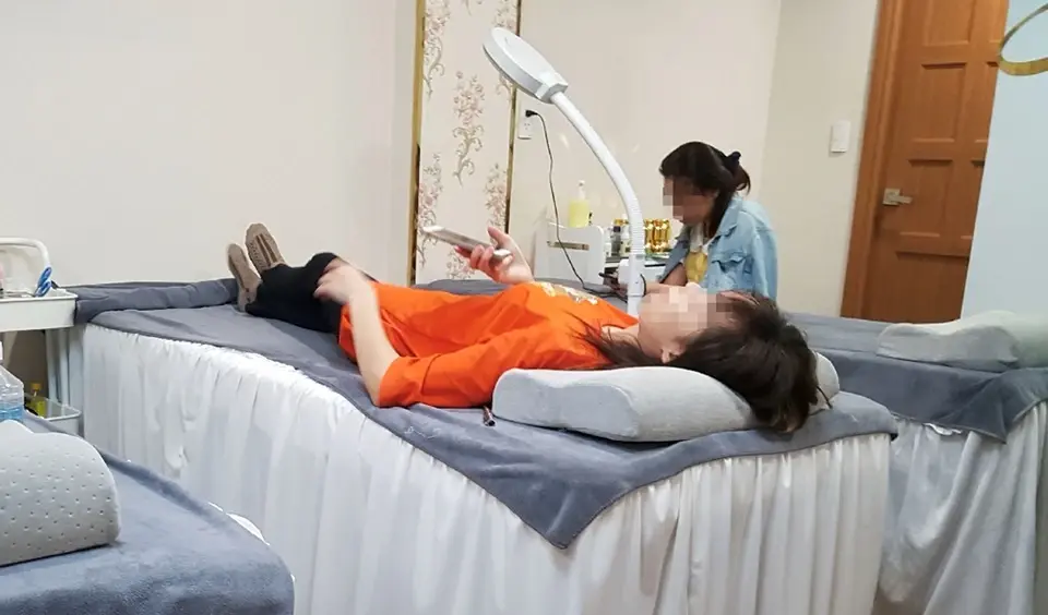 Xử phạt 80 triệu đồng cơ sở thẩm mỹ "chui" tiêm filler gây biến chứng Xử phạt 80 triệu đồng cơ sở thẩm mỹ "chui" tiêm filler gây biến chứng