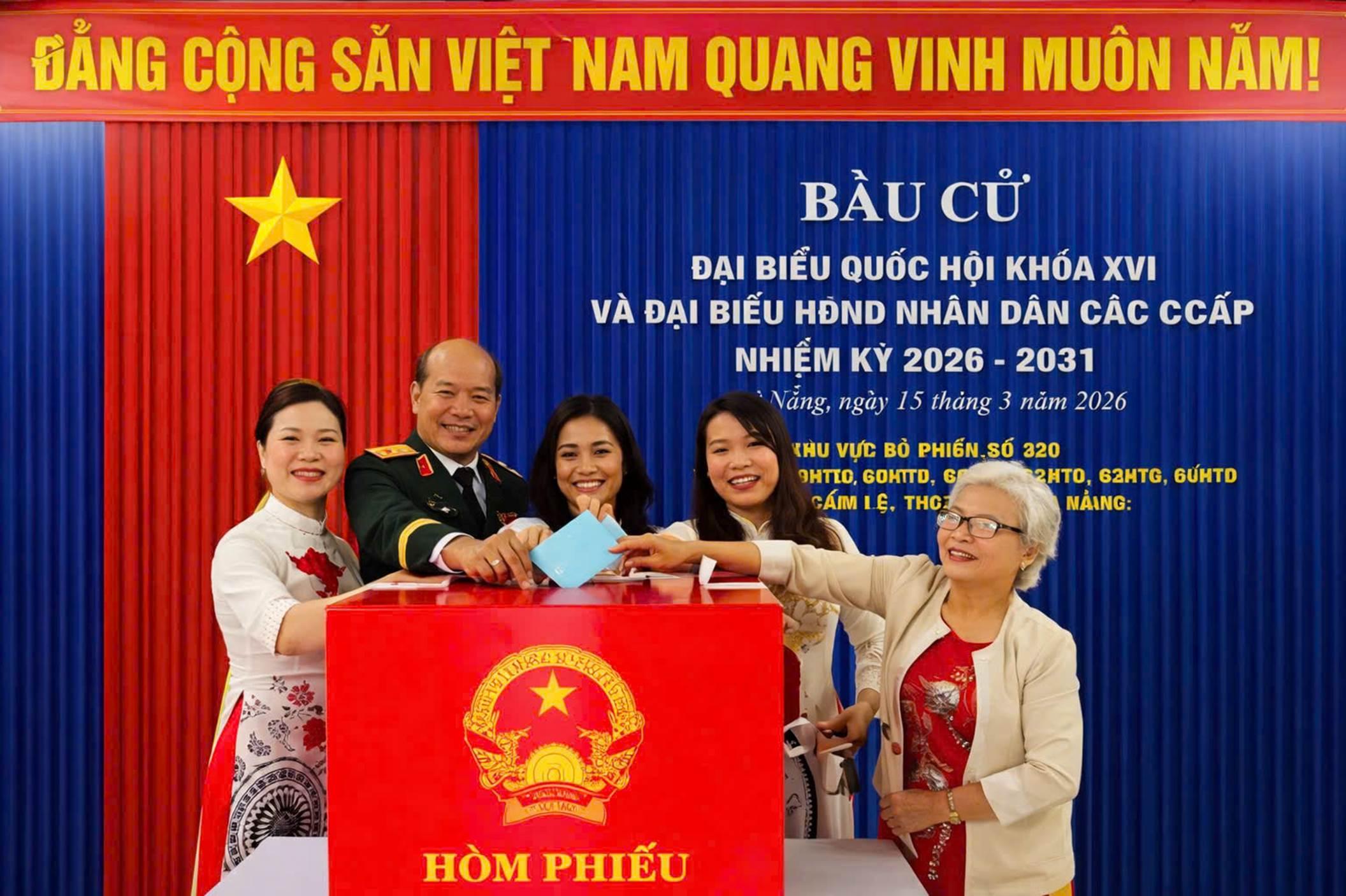 Thời điểm công bố kết quả bầu cử, danh sách người trúng cử Thời điểm công bố kết quả bầu cử, danh sách người trúng cử