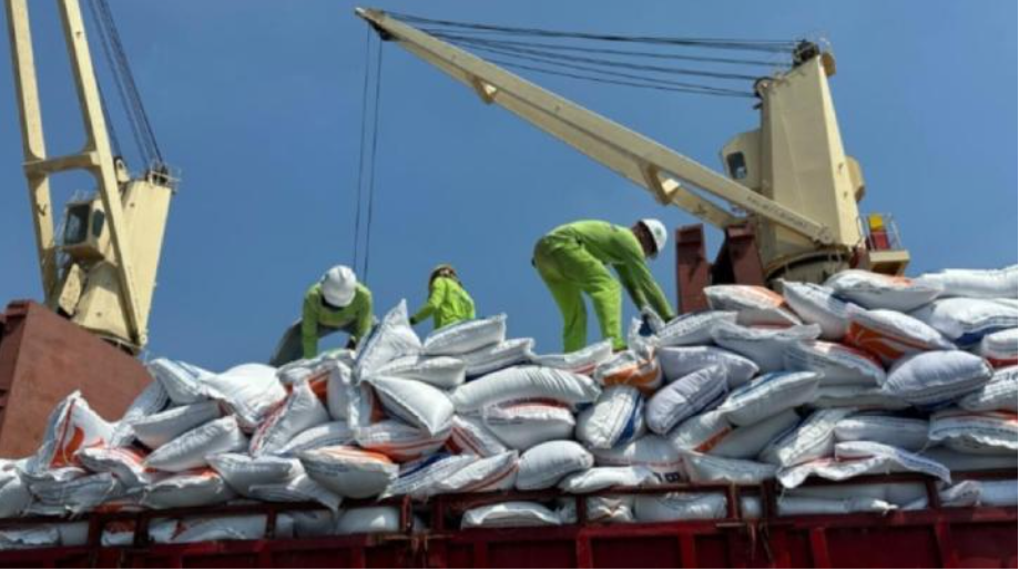 Đối thủ lớn của Việt Nam chốt đơn 200.000 tấn gạo, khách hàng ở ngay Đông Nam Á