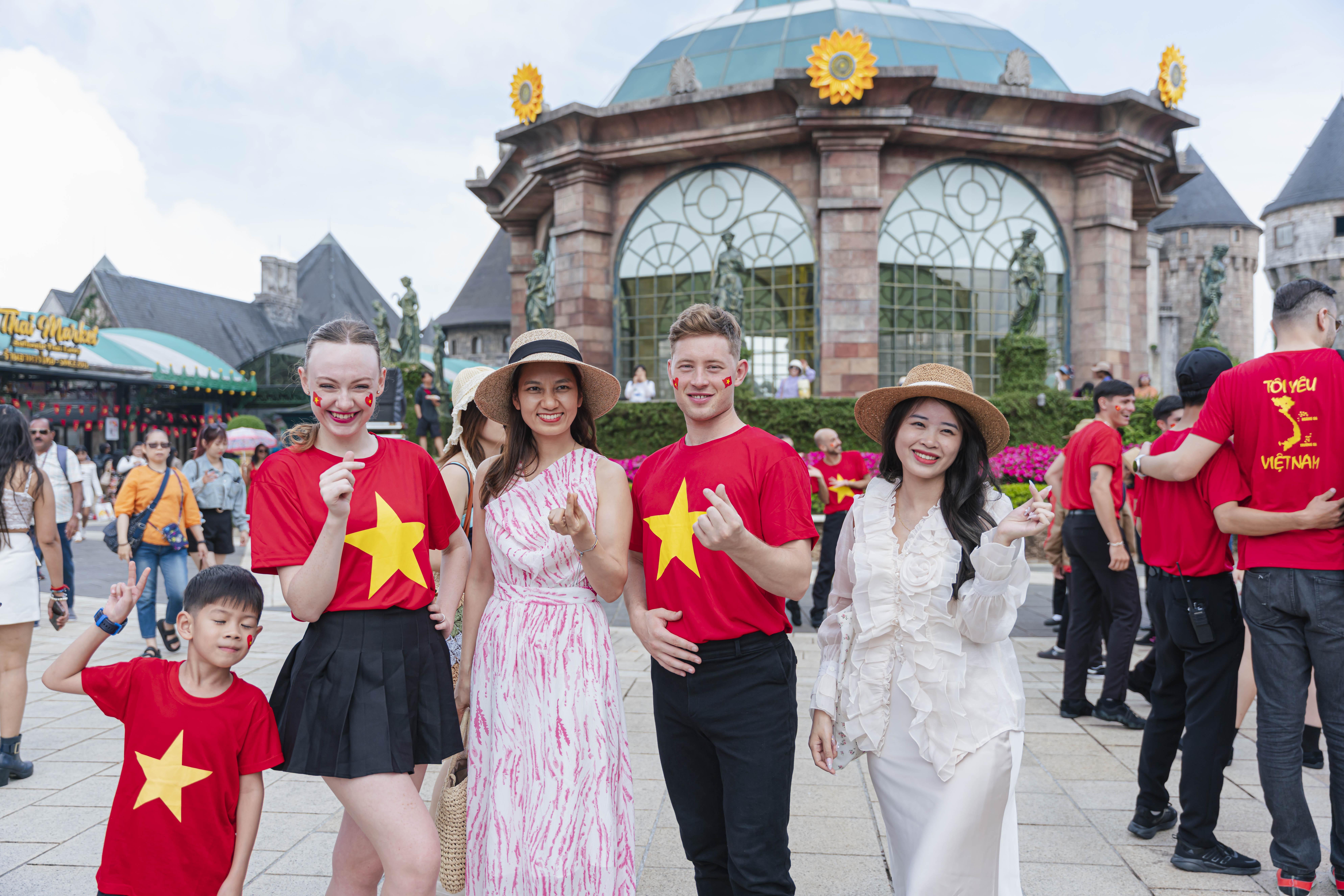 Gợi ý những tọa độ check in 'đỉnh nóc kịch trần' khi du lịch Đà Nẵng dịp 30/4