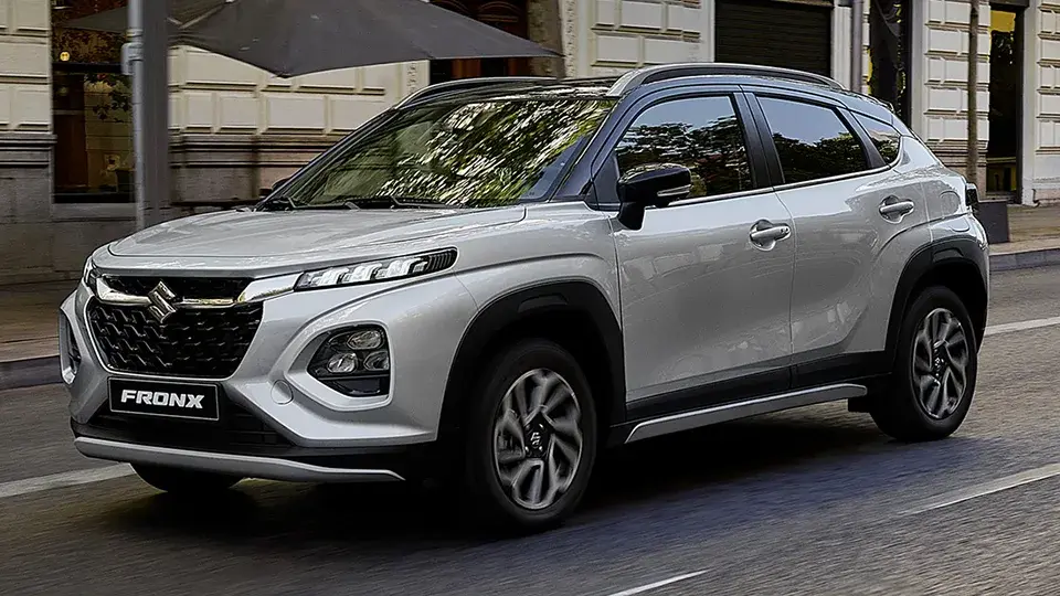 Suzuki Fronx lao vào cuộc đua giảm giá, bản tiêu chuẩn xuống còn 430 triệu đồng