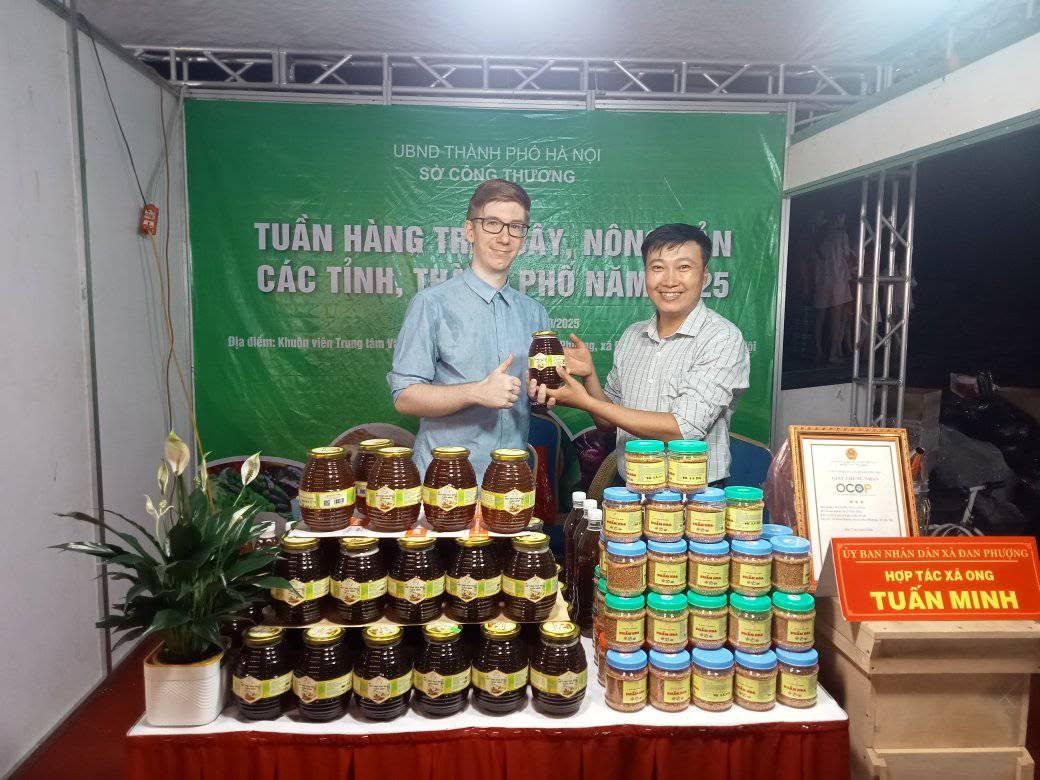 Mật ong Tuấn Minh và hành trình chạm tới OCOP 3 sao Mật ong Tuấn Minh và hành trình chạm tới OCOP 3 sao