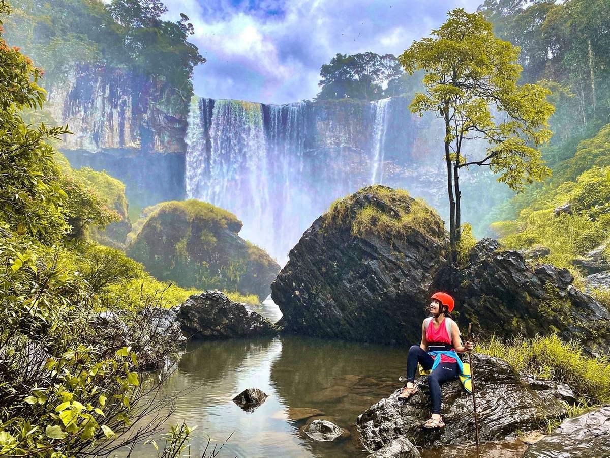 du-khach-co-the-trai-nghiem-trekking-tai-thac-nuoc-vao-mua-kho-trong-nam_1784196647.jpeg