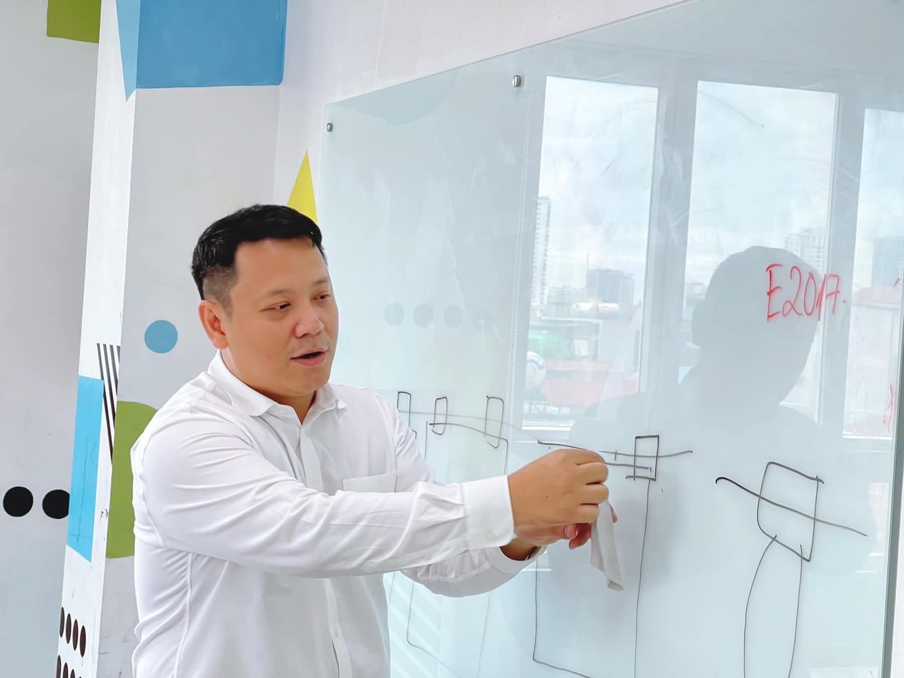 giaosuleanhvinh1_1784175534.jpg
