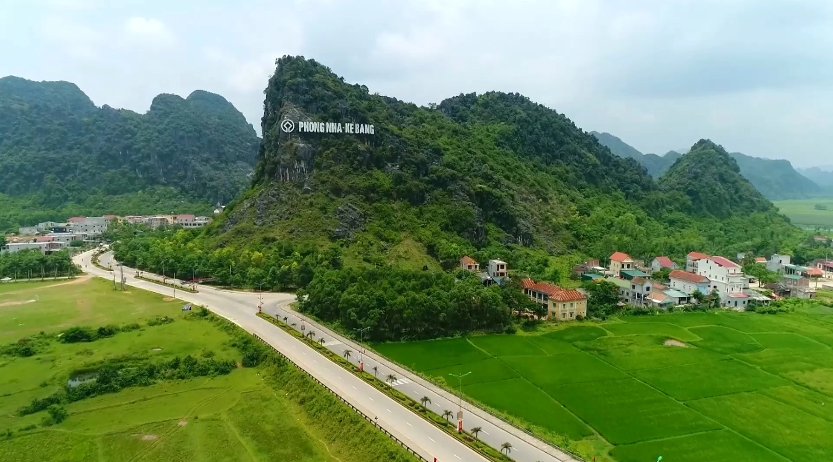 Việt Nam chính thức có thêm một khu du lịch cấp tỉnh rộng 167.250,4ha: Trải rộng qua 5 xã, là nơi có Di sản thiên nhiên 3 lần được UNESCO công nhận