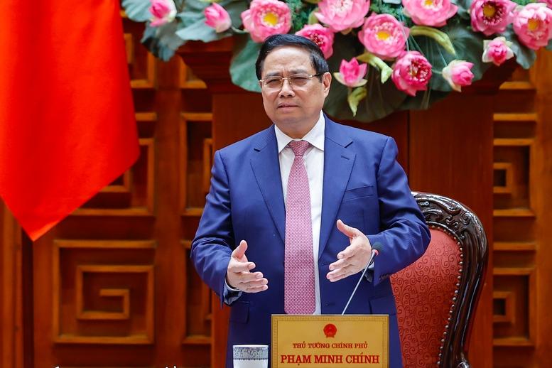 Thủ tướng: Dứt khoát không để thiếu xăng dầu trong mọi trường hợp