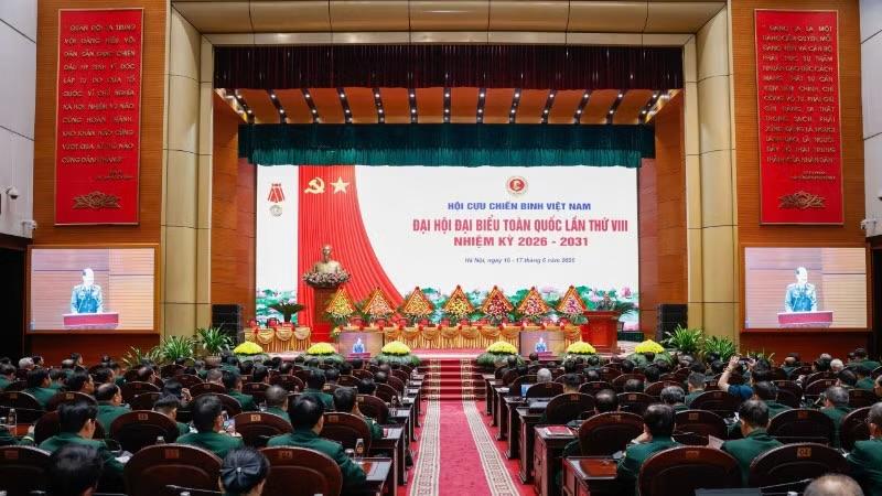 Lan tỏa phẩm chất “Bộ đội Cụ Hồ” trong thời đại số: Giữ vững niềm tin, củng cố đồng thuận Lan tỏa phẩm chất “Bộ đội Cụ Hồ” trong thời đại số: Giữ vững niềm tin, củng cố đồng thuận