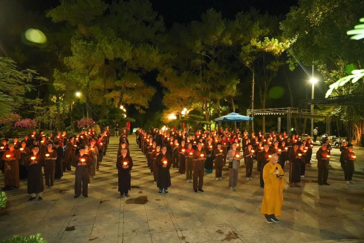 Ngày 27/7, các chùa trên cả nước đồng loạt cử 3 hồi chuông, trống Bát nhã tưởng niệm Anh hùng liệt sĩ Ngày 27/7, các chùa trên cả nước đồng loạt cử 3 hồi chuông, trống Bát nhã tưởng niệm Anh hùng liệt sĩ