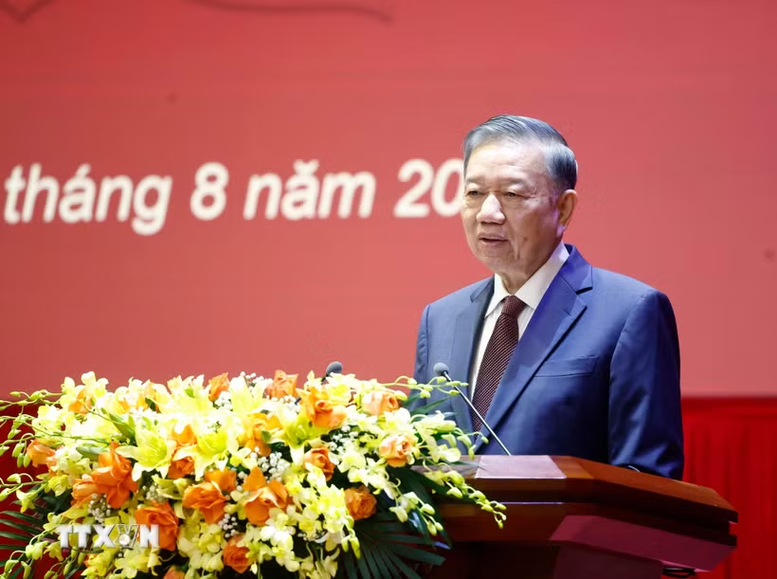 Tổng Bí thư, Chủ tịch nước dự khai mạc Chương trình bồi dưỡng kiến thức đối với Ủy viên TW Đảng khóa XIV