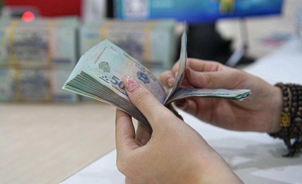 Quyết định mỗi người đã nghỉ hưu được nhận thêm 12.650.000 đồng/tháng và hiện đã hiệu lực, điều kiện cụ thể ra sao và áp dụng cho nhóm đối tượng nào?