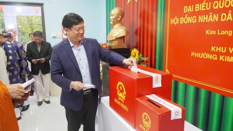 Công bố 53 đại biểu trúng cử Hội đồng nhân dân thành phố Huế