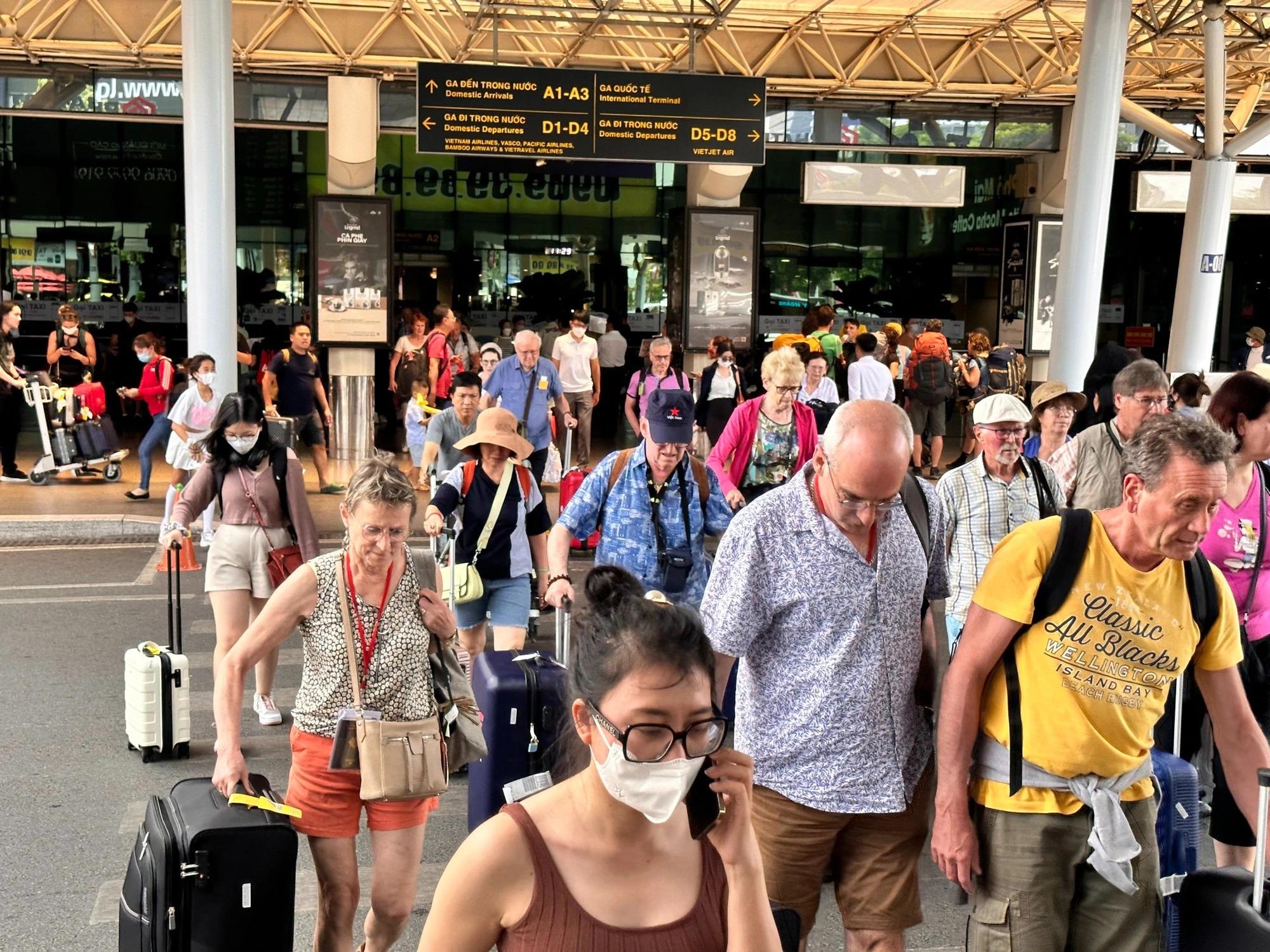 Khách Nga trở lại mạnh mẽ, doanh nghiệp lữ hành Việt cần làm gì để 'đón sóng'?