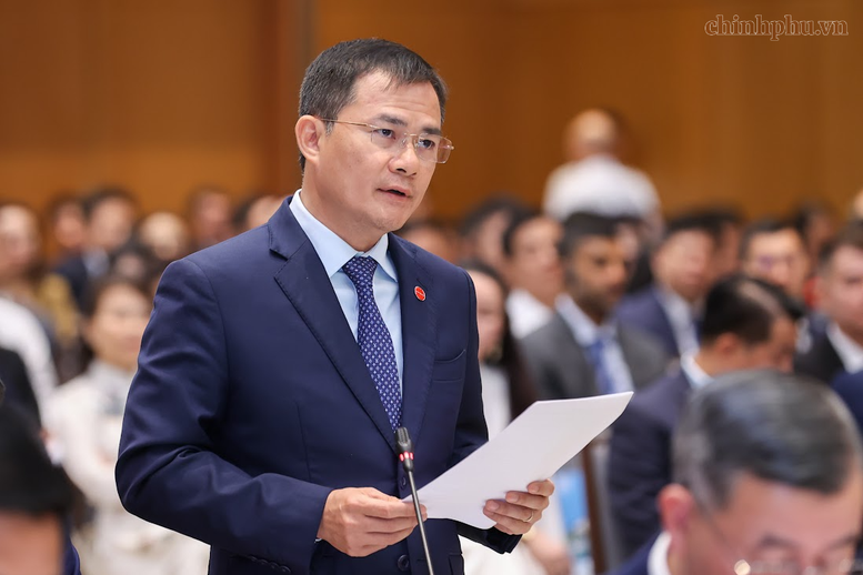 Trung tướng Tào Đức Thắng: Doanh nghiệp đầu tàu phải gánh sứ mệnh dẫn dắt công nghệ Trung tướng Tào Đức Thắng: Doanh nghiệp đầu tàu phải gánh sứ mệnh dẫn dắt công nghệ