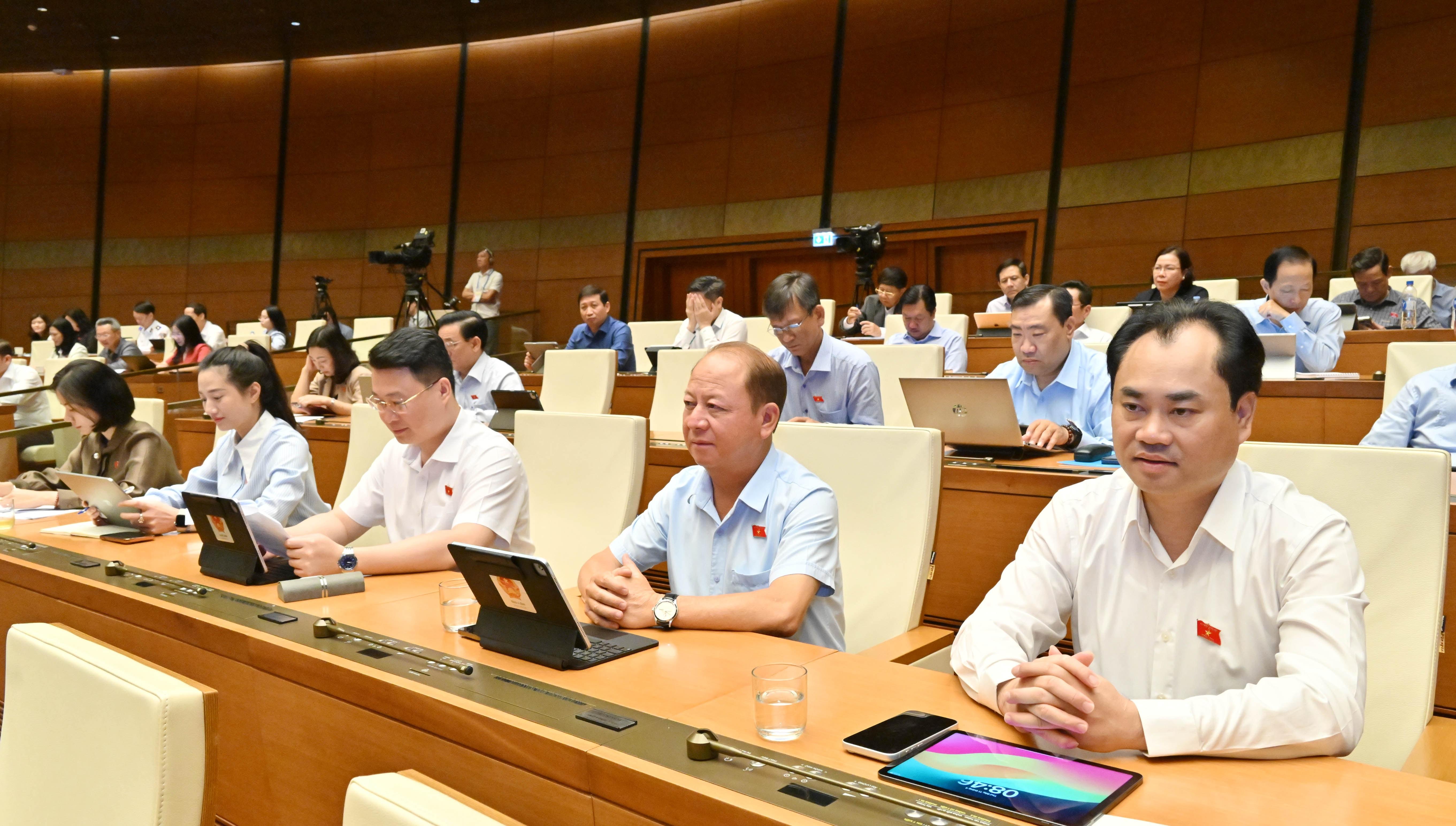 Từ chất lượng đại biểu Quốc hội khóa XVI, hứa hẹn một nhiệm kỳ hiệu lực, hiệu quả