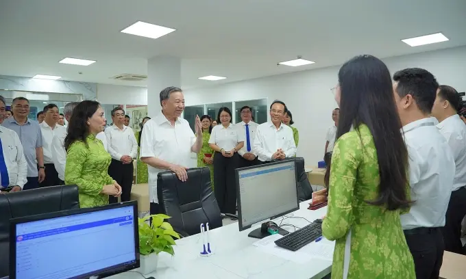 Tư tưởng “Dân là gốc”: Kim chỉ nam cho công cuộc đổi mới quản trị quốc gia Tư tưởng “Dân là gốc”: Kim chỉ nam cho công cuộc đổi mới quản trị quốc gia