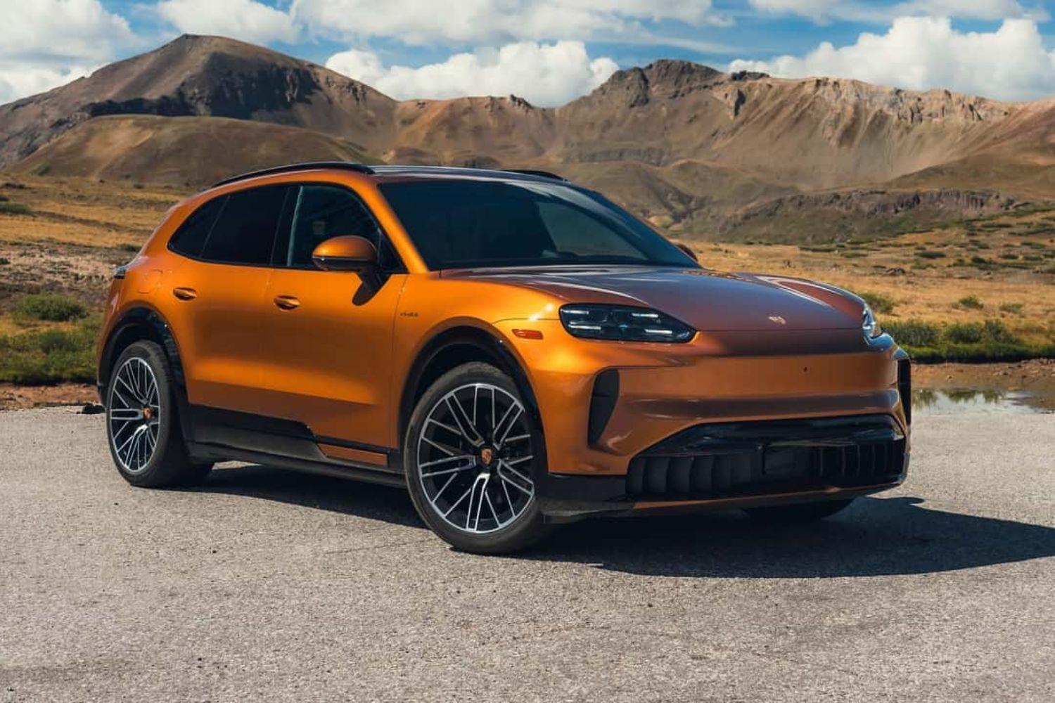 Công nghệ trên Porsche Cayenne Electric 2027: Sạc không dây, ghế massage 4D, cửa tự động