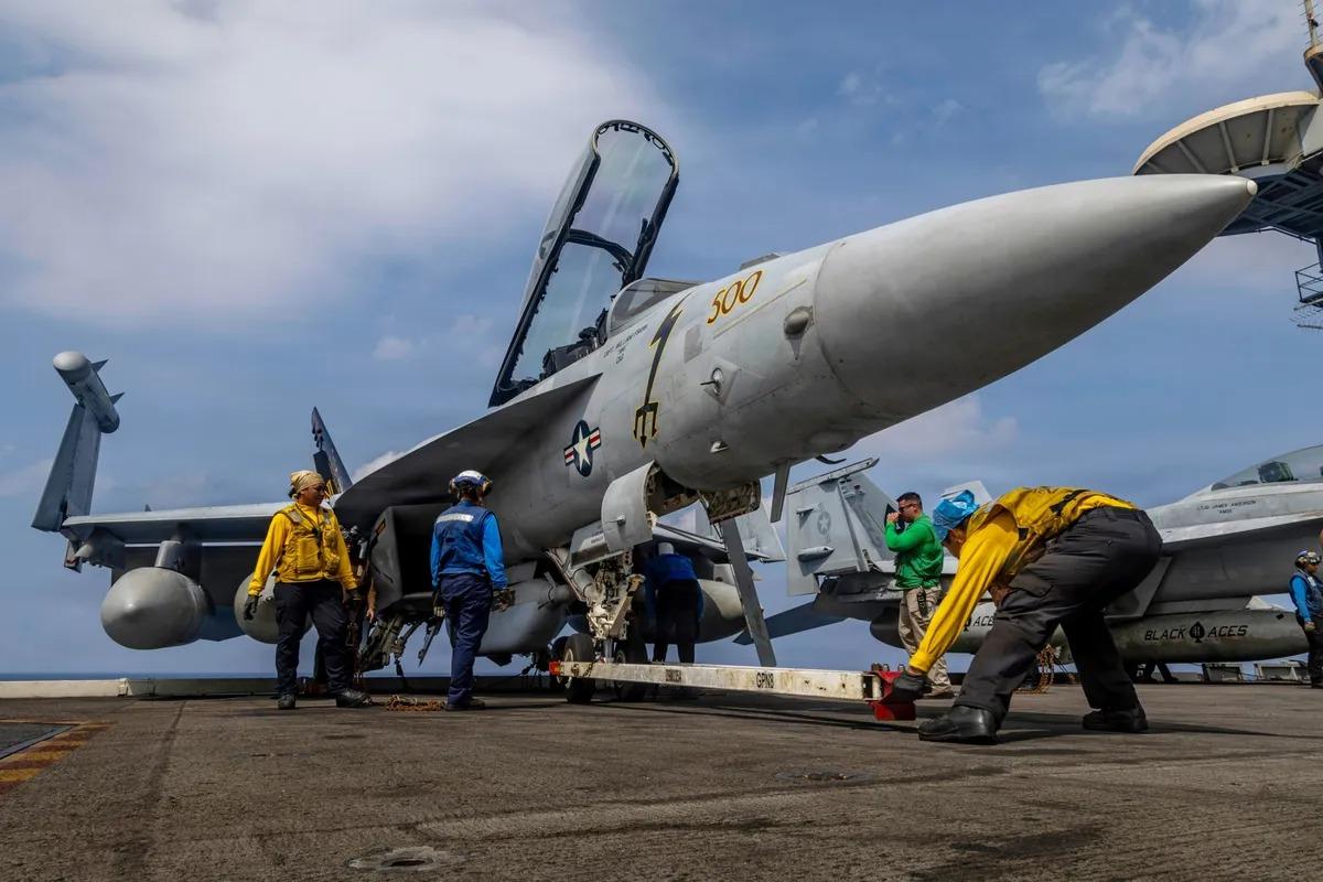 Cú sốc Iran khiến nhiều 'con nợ' của IMF thêm kiệt quệ