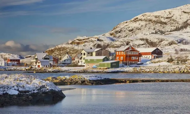 Điều thú vị ở hòn đảo ‘không thời gian’: Mặt Trời quên lặn suốt 69 ngày liên tiếp, người dân phát động chiến dịch bỏ đồng hồ