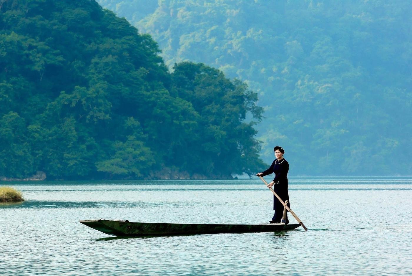 Hồ nước ngọt của Việt Nam được UNESCO xếp hạng đẹp nhất thế giới: Được hình thành từ 200 triệu năm trước, cách Hà Nội khoảng 5 tiếng di chuyển Hồ nước ngọt của Việt Nam được UNESCO xếp hạng đẹp nhất thế giới: Được hình thành từ 200 triệu năm trước, cách Hà Nội khoảng 5 tiếng di chuyển