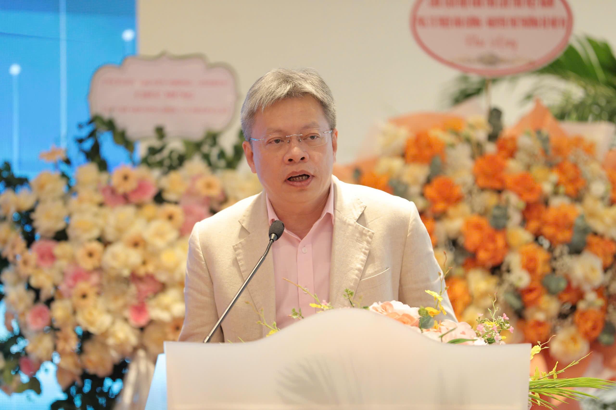 TS Lê Quốc Vinh: Logo đẹp chưa đồng nghĩa với thương hiệu mạnh