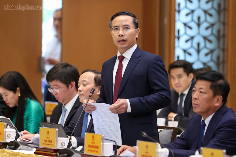 Thống đốc Phạm Đức Ấn: Nghiên cứu mở rộng cho vay ngoại tệ với doanh nghiệp nhập khẩu phục vụ đầu tư Thống đốc Phạm Đức Ấn: Nghiên cứu mở rộng cho vay ngoại tệ với doanh nghiệp nhập khẩu phục vụ đầu tư