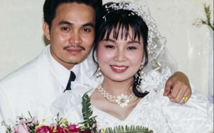 Nam nghệ sĩ nổi tiếng được ví như 'báu vật' của làng nghệ thuật Việt từng 'trượt' danh hiệu NSND: Cưới vợ 'hoa hậu phố cổ', sở hữu biệt phủ rộng hàng nghìn m2 Nam nghệ sĩ nổi tiếng được ví như 'báu vật' của làng nghệ thuật Việt từng 'trượt' danh hiệu NSND: Cưới vợ 'hoa hậu phố cổ', sở hữu biệt phủ rộng hàng nghìn m2