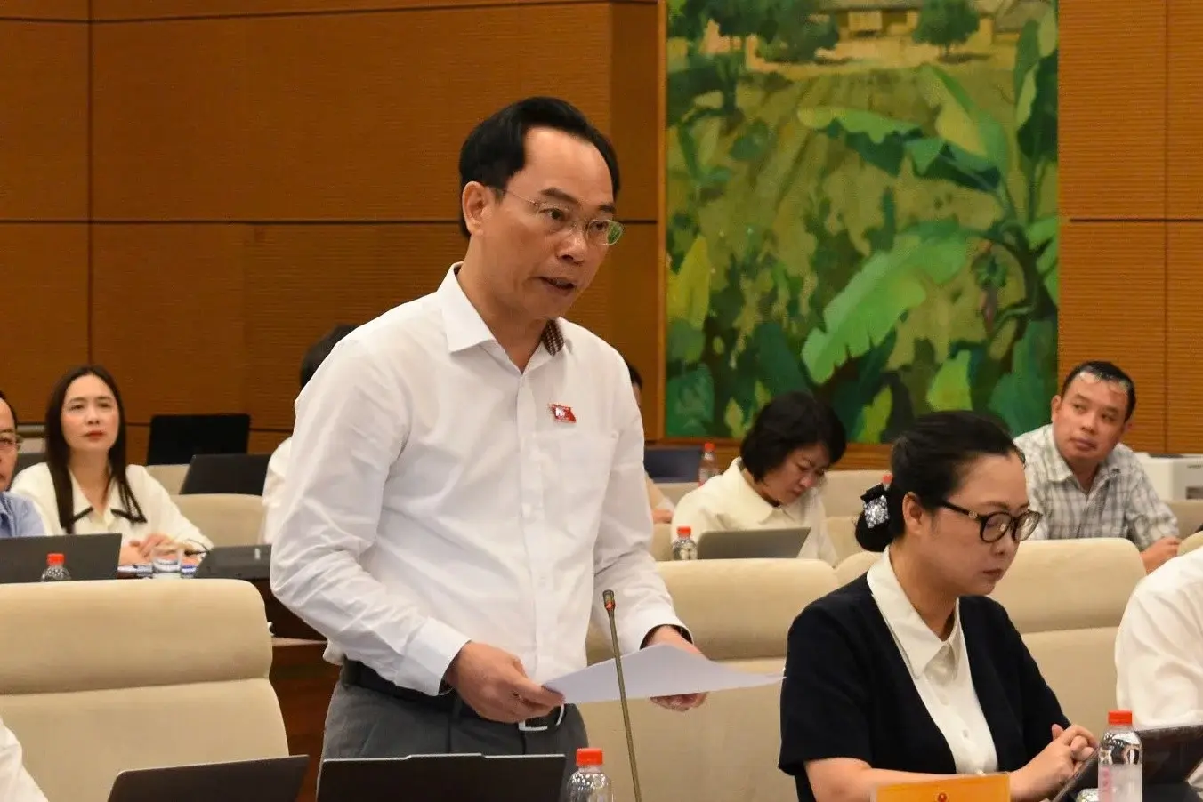 Bộ trưởng Hoàng Minh Sơn: Cả nước còn thiếu hơn 100.000 giáo viên, THCS thiếu gần 42.500 người
