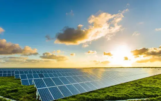 Điện mặt trời áp mái – “điểm tựa” của thị trường năng lượng trước áp lực cung ứng giai đoạn 2026-2030