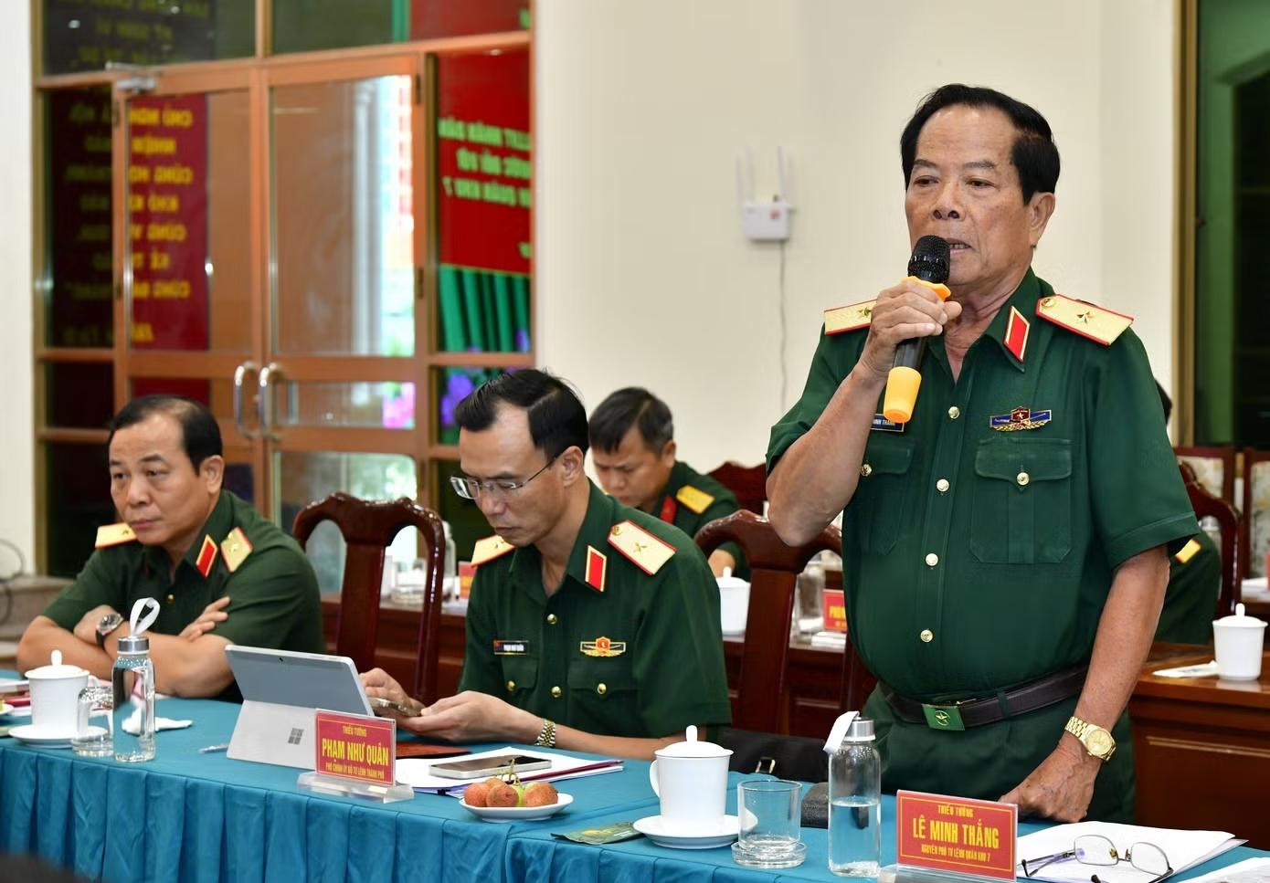 Vị tướng được đề nghị phong tặng danh hiệu Anh hùng LLVTND: Trưởng thành từ 'vùng đất thép', từng trực tiếp tháo gỡ 6 quả bom lép Vị tướng được đề nghị phong tặng danh hiệu Anh hùng LLVTND: Trưởng thành từ 'vùng đất thép', từng trực tiếp tháo gỡ 6 quả bom lép