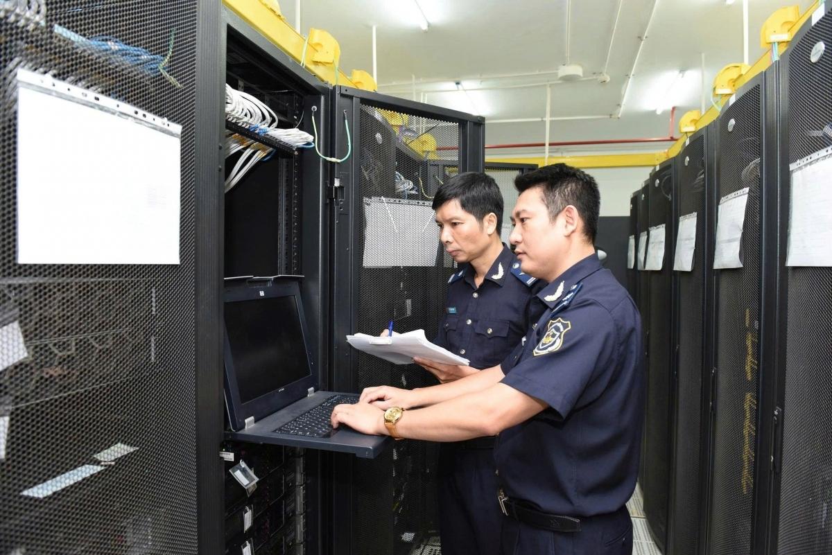 hien-dai-hoa-trang-thiet-bi-kiem-tra-giam-sat-hai-quan-giup-thong-quan-nhanh-chong-2026040308320820260814160212_1787300959.jpg