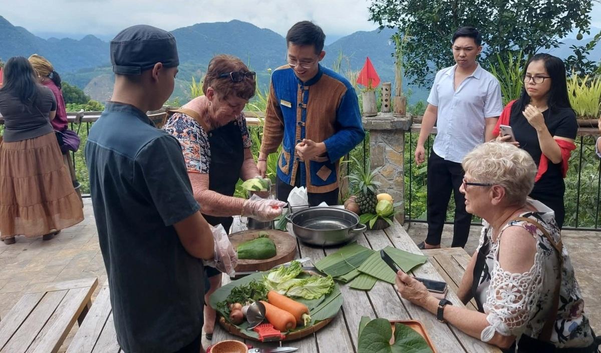 Trải nghiệm miền xanh nguyên sơ giữa đại ngàn Pù Luông