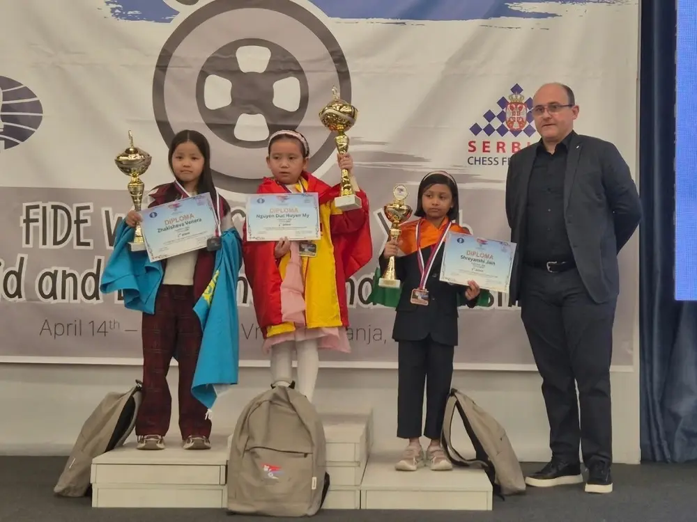 Bé gái 8 tuổi mang về vinh dự lớn cho Việt Nam