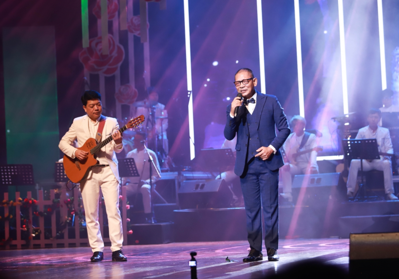 NSND nổi tiếng từng làm công nhân mỏ, bốc vác, kéo xe bò mưu sinh: Là thầy của ca sĩ Tùng Dương, sống giản dị, không nhà lầu, xe sang