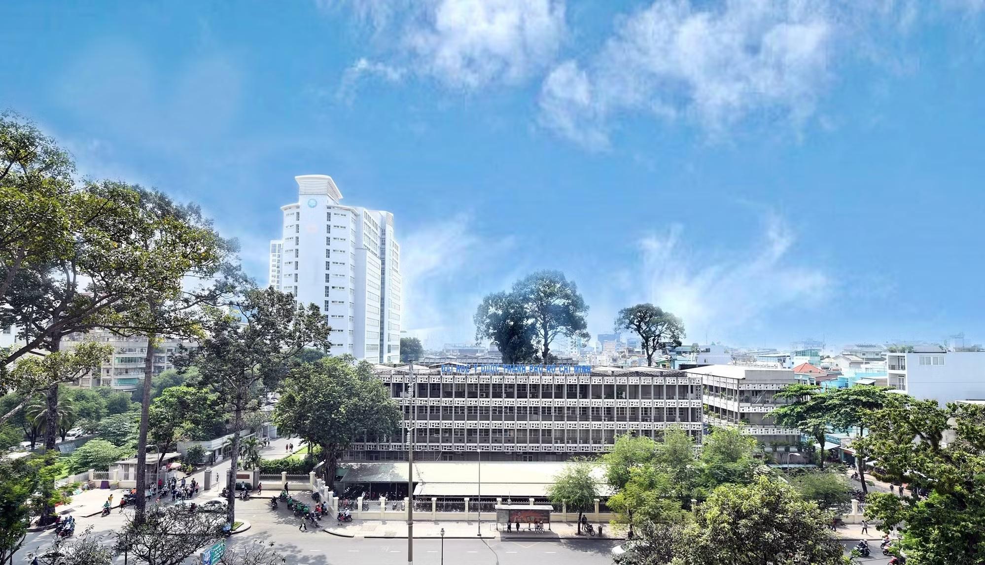 Trường ĐH Y khoa hàng đầu Việt Nam có 114 Giáo sư, Phó Giáo sư, gần 800 Tiến sĩ, Thạc sĩ: Đào tạo 50.000 nhân lực chất lượng cao, tỷ lệ sinh viên có việc làm đạt 90%