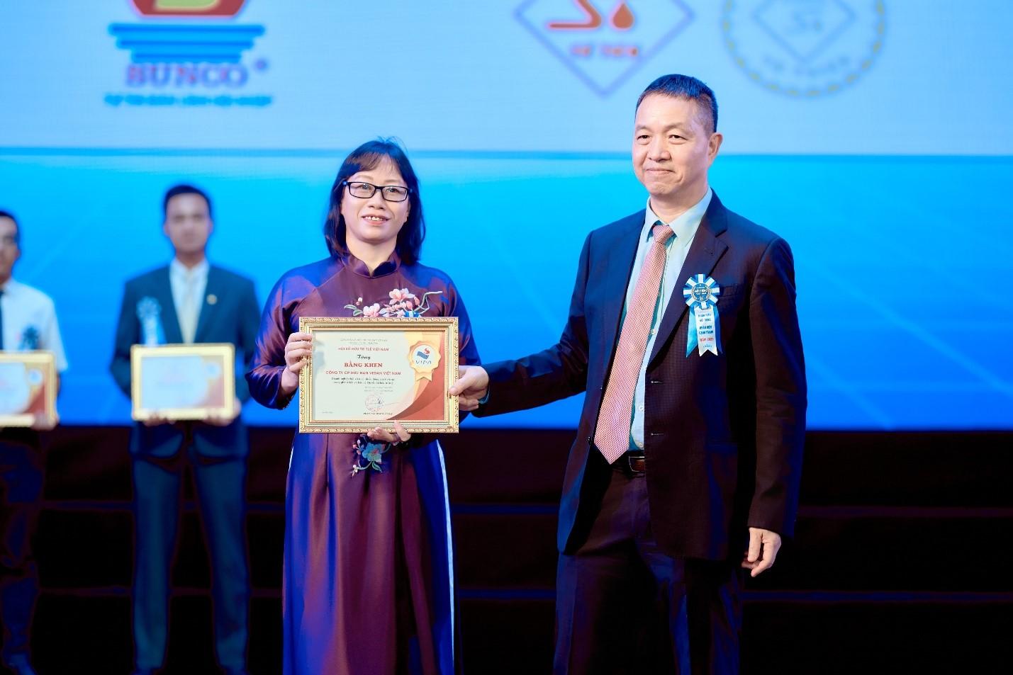 anh3_1784696286.jpg