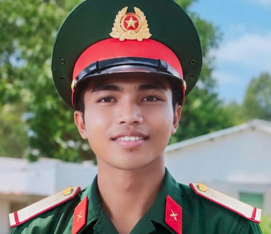 Chiến sĩ 20 tuổi hy sinh sau khi cứu giúp người dân gặp nguy hiểm Chiến sĩ 20 tuổi hy sinh sau khi cứu giúp người dân gặp nguy hiểm