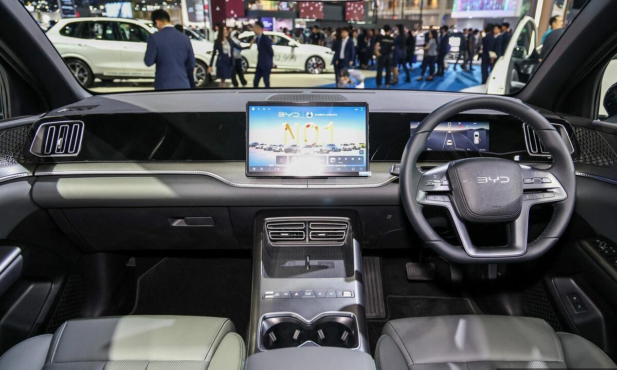 Mẫu CUV cỡ C chạy 110 km không tốn một giọt xăng về Việt Nam trong tháng 10: Giá dự kiến 'mềm như bún'