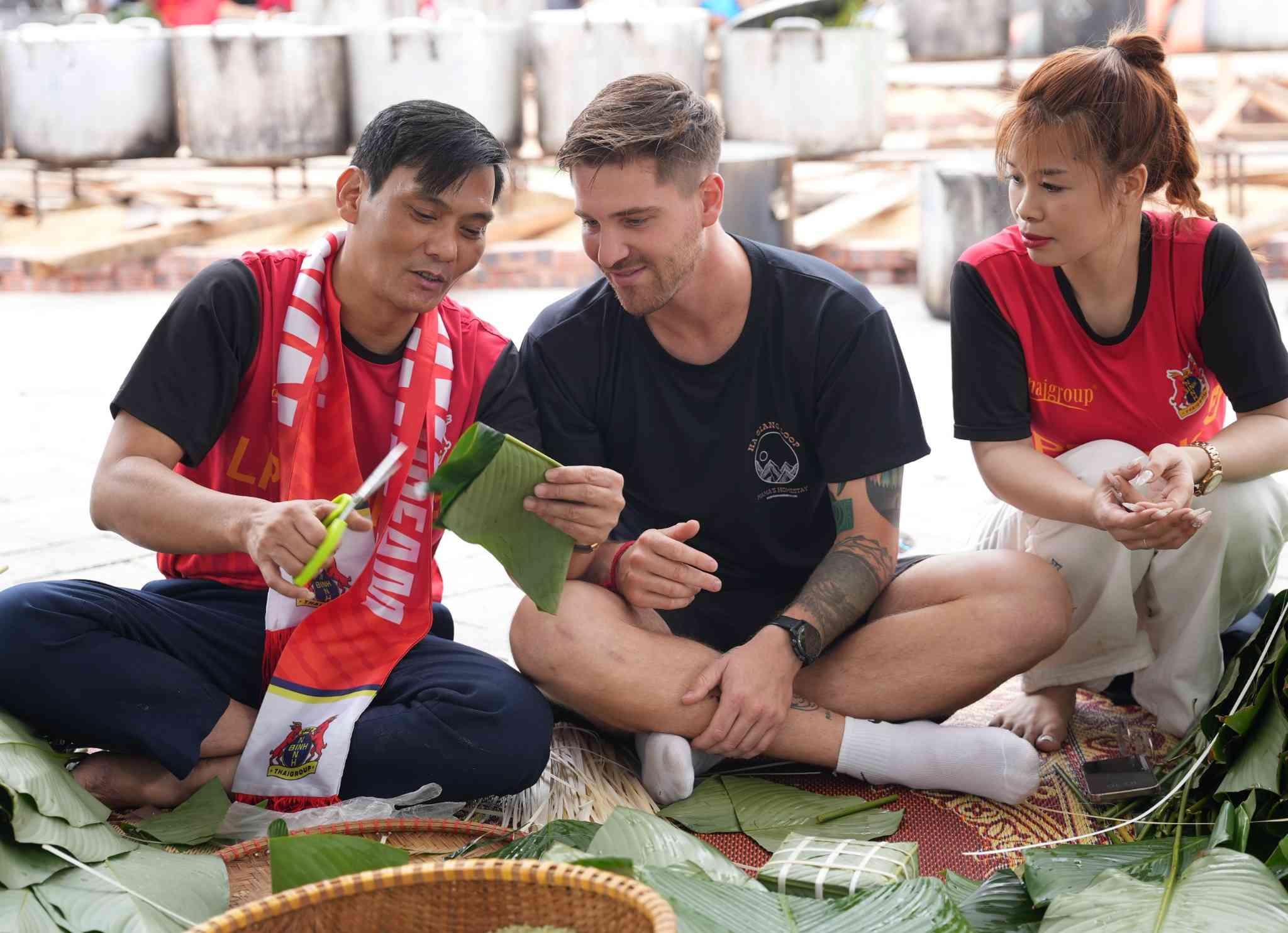 Du lịch Tết Bính Ngọ 2026 bùng nổ: 14 triệu lượt khách, tăng trưởng hai con số trên diện rộng Du lịch Tết Bính Ngọ 2026 bùng nổ: 14 triệu lượt khách, tăng trưởng hai con số trên diện rộng