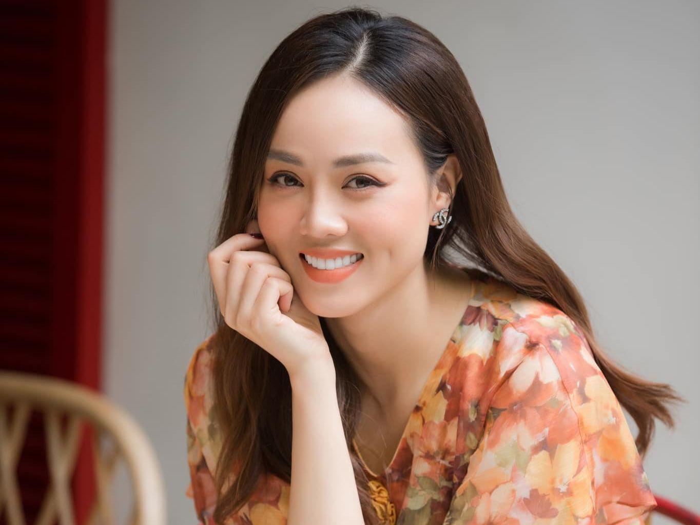 Vợ kém 15 tuổi của NSND nổi tiếng nhất nhì làng hài phía Bắc: Từng lọt top 10 Hoa hậu, kiếm hơn 60 triệu đồng trong vòng 3 tháng, quyết định đăng ký hiến tạng sau khi qua đời