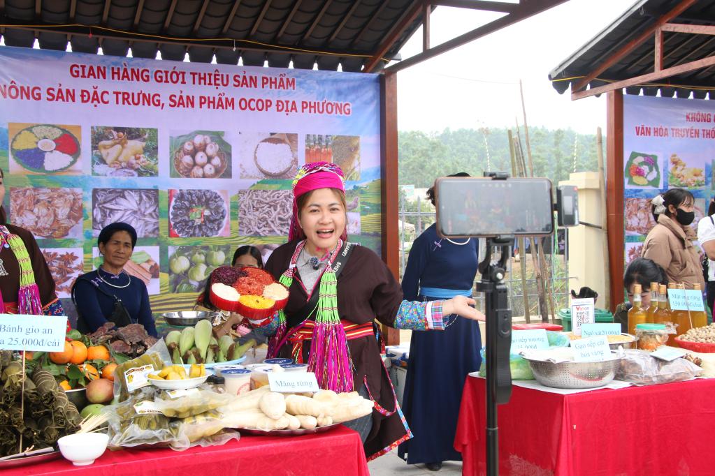 Chuyển đổi số mở lối cho nông sản Quảng Ninh vươn xa Chuyển đổi số mở lối cho nông sản Quảng Ninh vươn xa