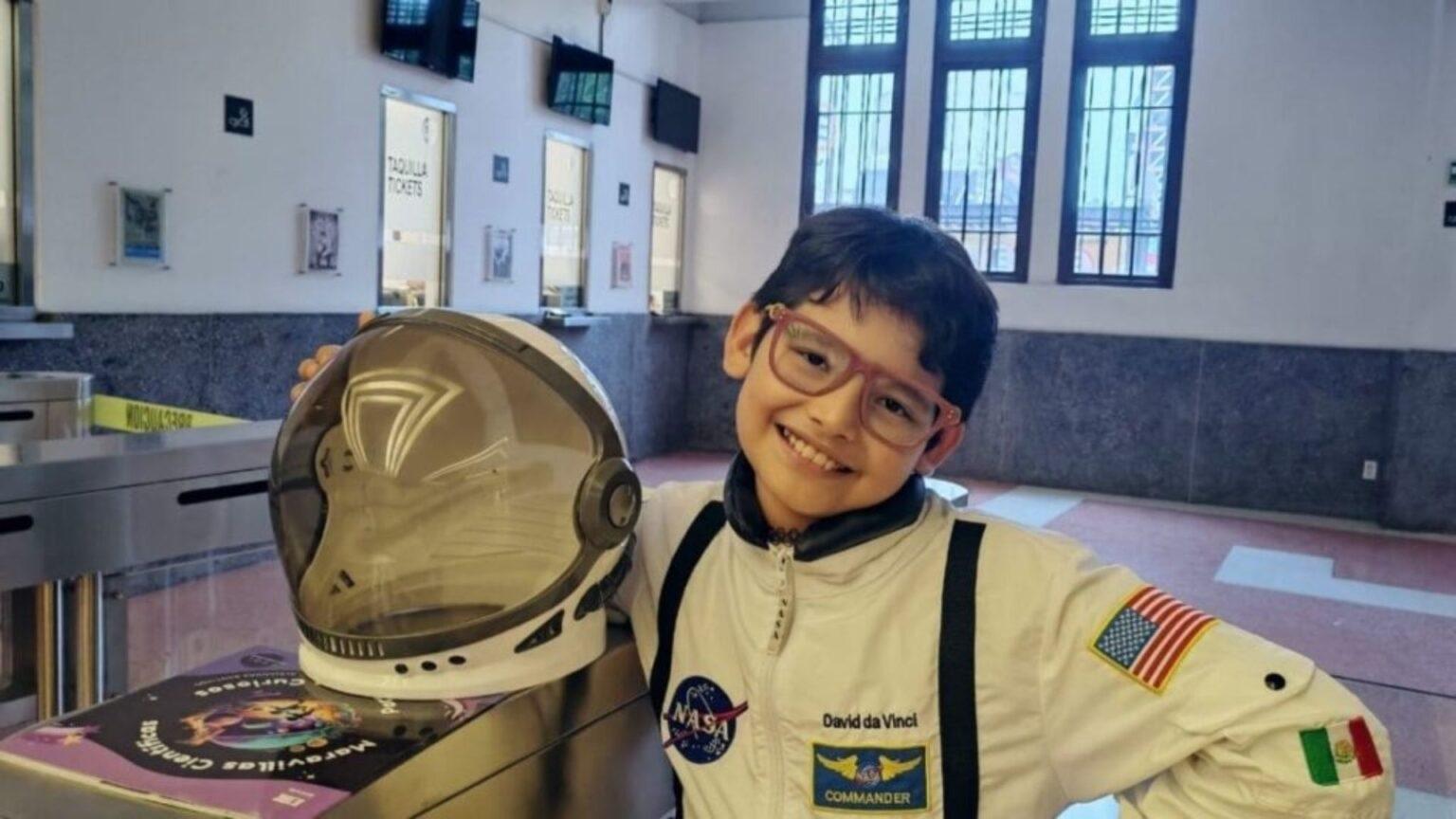 Cậu bé 11 tuổi thông thạo 4 thứ tiếng, có chỉ số IQ 162, được cho là cao hơn cả Albert Einstein Cậu bé 11 tuổi thông thạo 4 thứ tiếng, có chỉ số IQ 162, được cho là cao hơn cả Albert Einstein