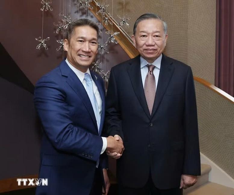 Tổng Bí thư, Chủ tịch nước Tô Lâm tiếp Quyền Bộ trưởng Hải quân Hoa Kỳ Tổng Bí thư, Chủ tịch nước Tô Lâm tiếp Quyền Bộ trưởng Hải quân Hoa Kỳ